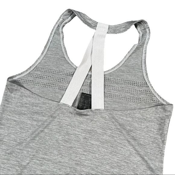 Adidas size Xs light grey silky stretchy scoop neck  curved hem tank top - Picture 6 of 10